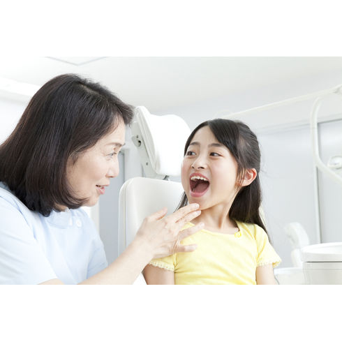 目立たない